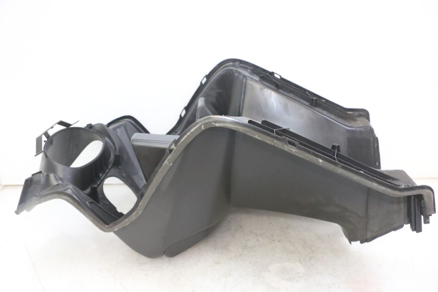 photo de TABLIER INTERIEUR SUZUKI UH BURGMAN 125 (2002 - 2006)