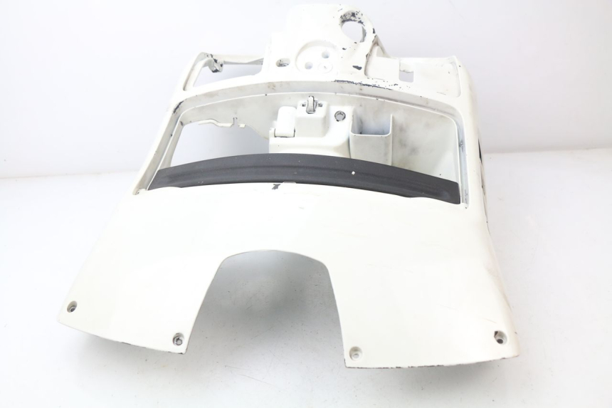 photo de TABLIER INTERIEUR PIAGGIO VESPA GTS SUPER IE 125 (2009 - 2016) - État de surface