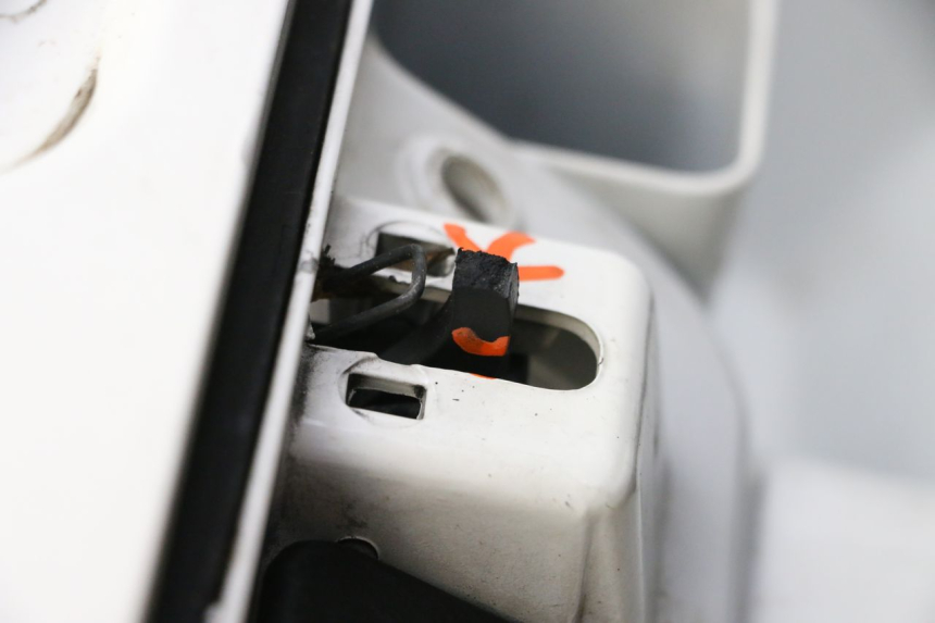 photo de TABLIER INTERIEUR PIAGGIO VESPA GTS SUPER IE 125 (2009 - 2016) - Inspection visuelle