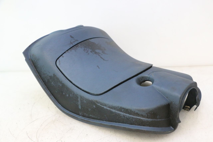 photo de TABLIER INTERIEUR PIAGGIO VESPA LX 2T 50 (2005 - 2013) - Détails caractéristiques