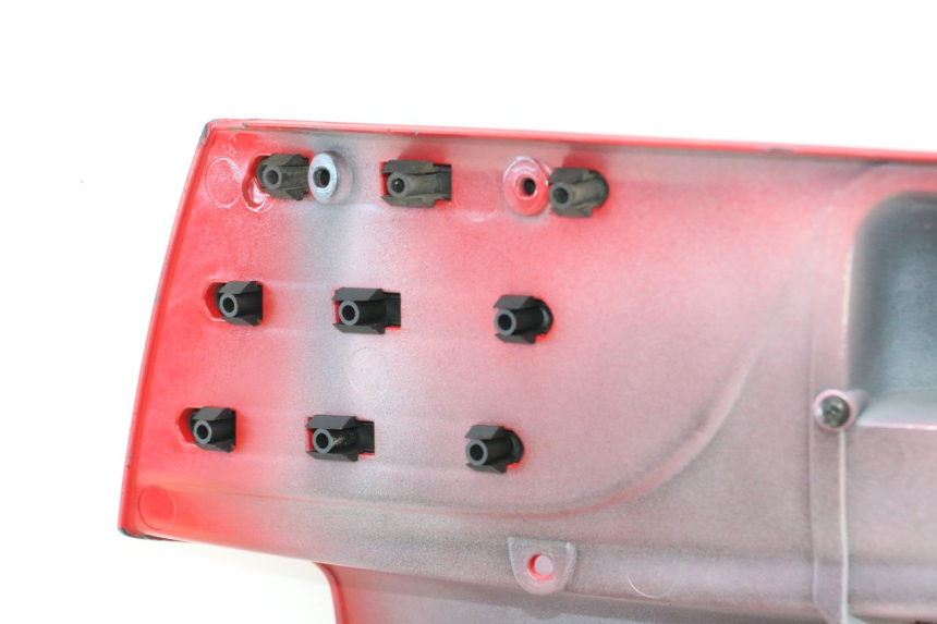 photo de TABLIER INTERIEUR PIAGGIO VESPA S 2T 50 (2007 - 2014) - Détails caractéristiques
