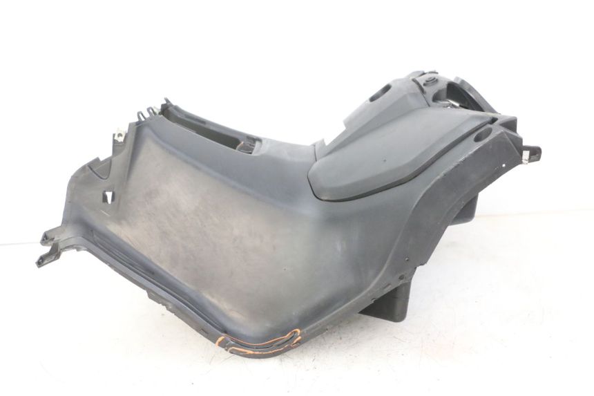 photo de TABLIER INTERIEUR YAMAHA X-MAX XMAX ABS 250 (2010 - 2012) - Détails caractéristiques
