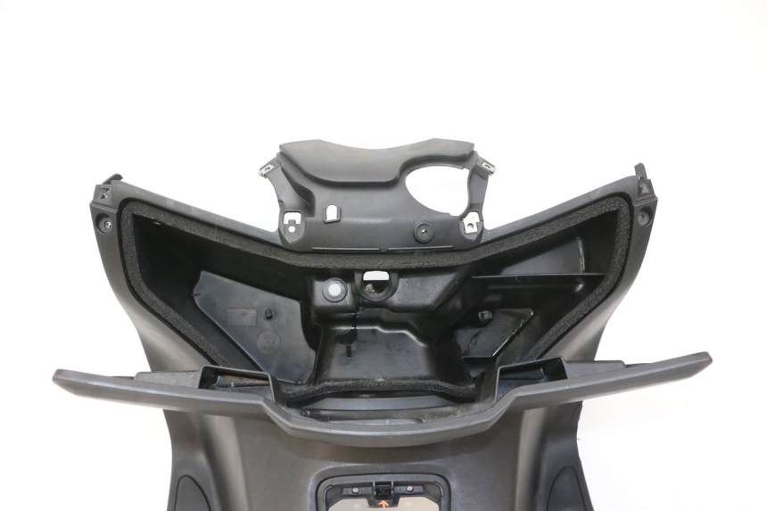photo de TABLIER INTERIEUR YAMAHA X-MAX XMAX ABS 250 (2010 - 2012) - Photo complémentaire