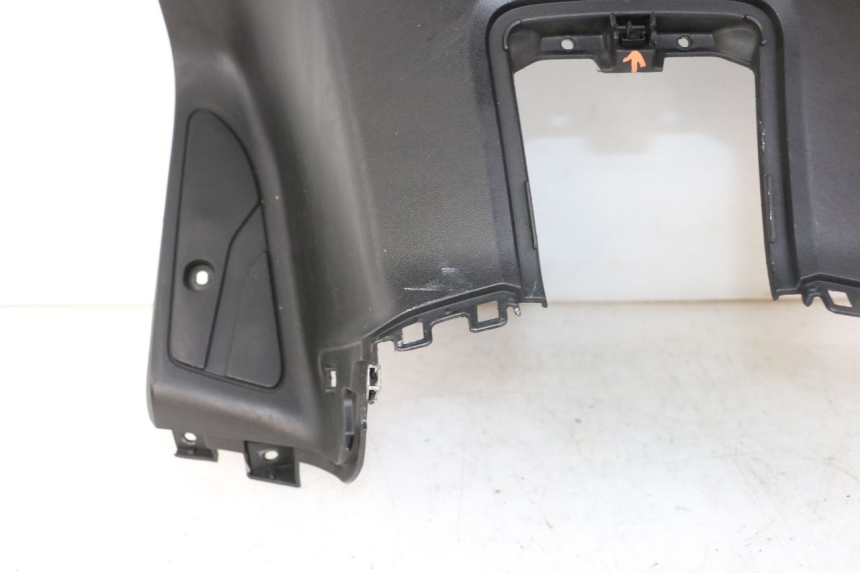 photo de TABLIER INTERIEUR YAMAHA X-MAX XMAX ABS 250 (2010 - 2012) - Focus structure