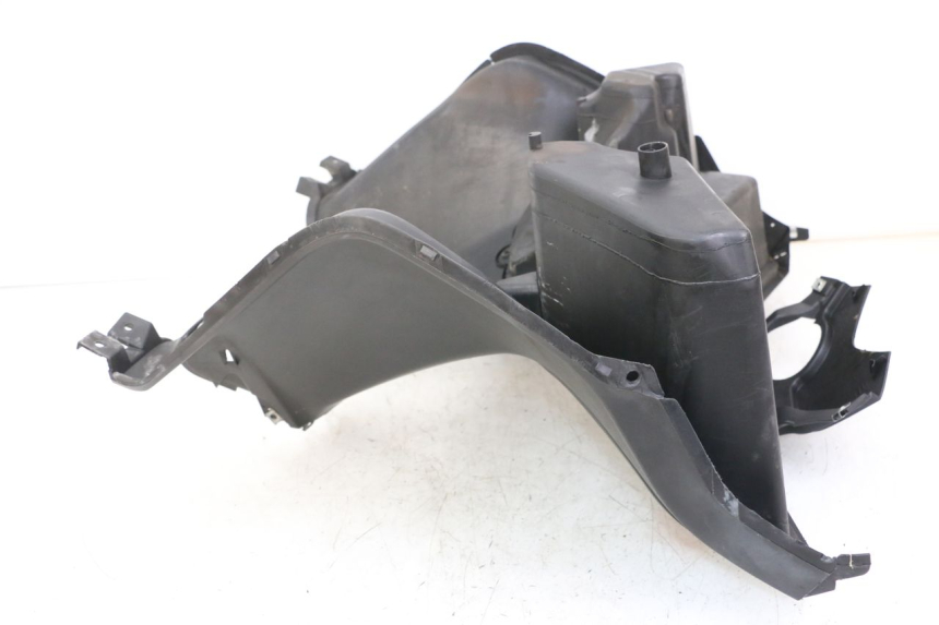 photo de TABLIER INTERIEUR YAMAHA X-MAX XMAX ABS 250 (2010 - 2012) - Zoom état d’usage