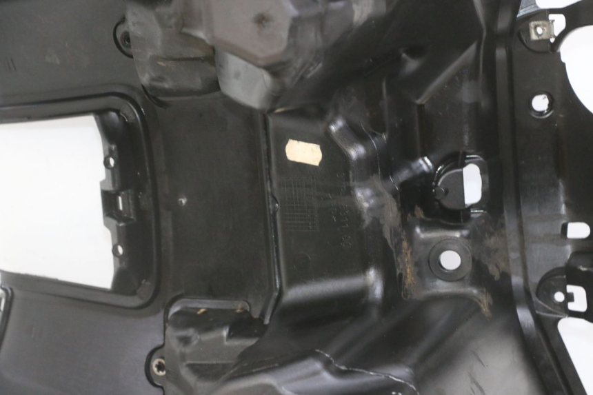 photo de TABLIER INTERIEUR YAMAHA X-MAX XMAX 125 (2010 - 2014)
