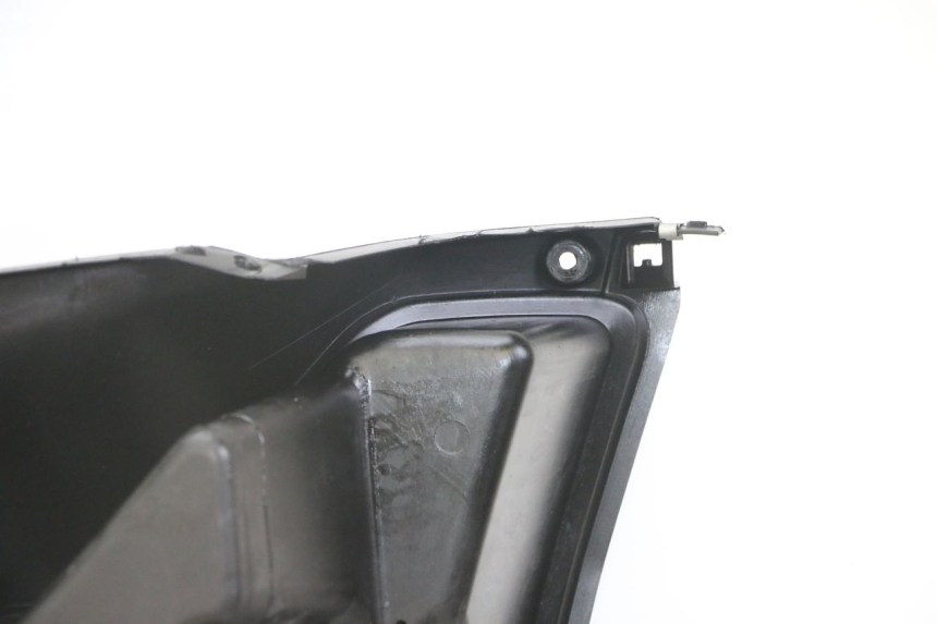 photo de TABLIER INTERIEUR YAMAHA X-MAX XMAX 125 (2010 - 2014)