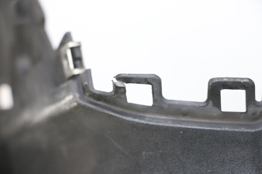 photo de TABLIER INTERIEUR YAMAHA X-MAX XMAX 125 (2010 - 2014)