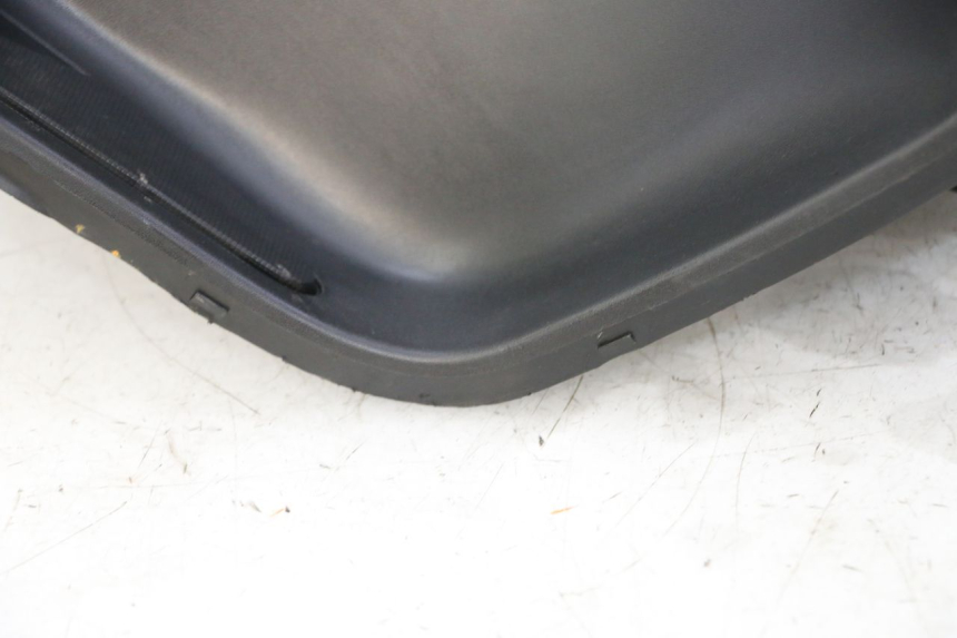 photo de TABLIER INTERIEUR YAMAHA X-MAX XMAX 125 (2010 - 2014)