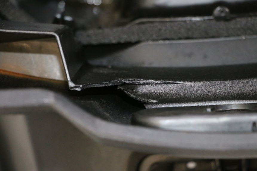 photo de TABLIER INTERIEUR YAMAHA X-MAX XMAX 125 (2010 - 2014)