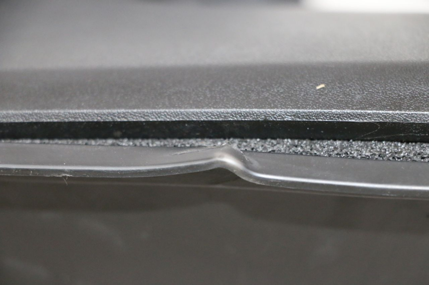 photo de TABLIER INTERIEUR YAMAHA X-MAX XMAX 125 (2010 - 2014)