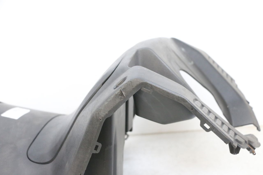 photo de TABLIER INTERIEUR YAMAHA XMAX X-MAX 125 (2006 - 2009) - Zoom composants