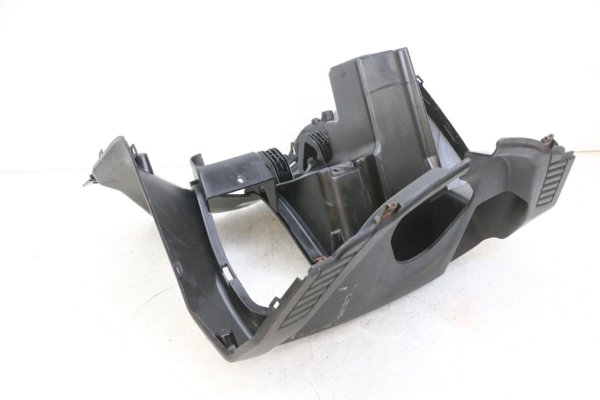 photo de TABLIER INTERIEUR YAMAHA XMAX X-MAX 125 (2006 - 2009) - Zoom état d’usage