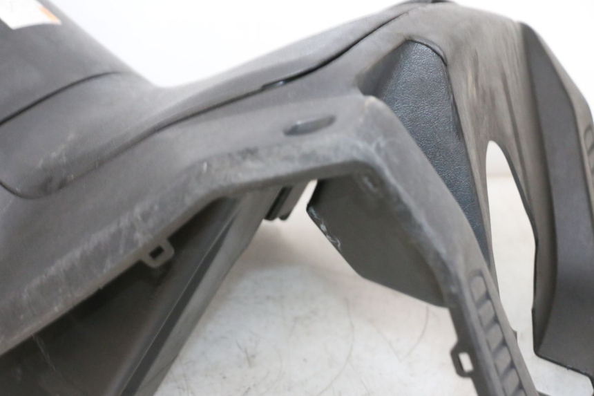 photo de TABLIER INTERIEUR YAMAHA XMAX X-MAX 125 (2006 - 2009) - Inspection visuelle