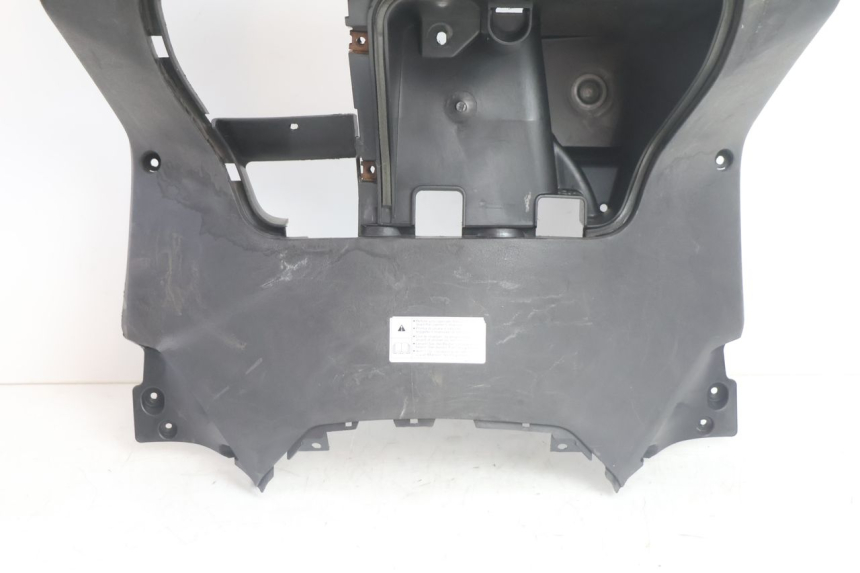 photo de TABLIER INTERIEUR YAMAHA XMAX X-MAX 125 (2006 - 2009) - Autre angle de vue