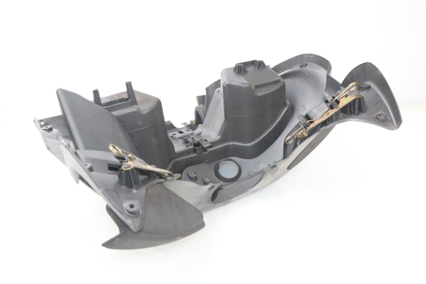 photo de TABLIER INTERIEUR PIAGGIO X9 EVOLUTION 125 (2003 - 2007)