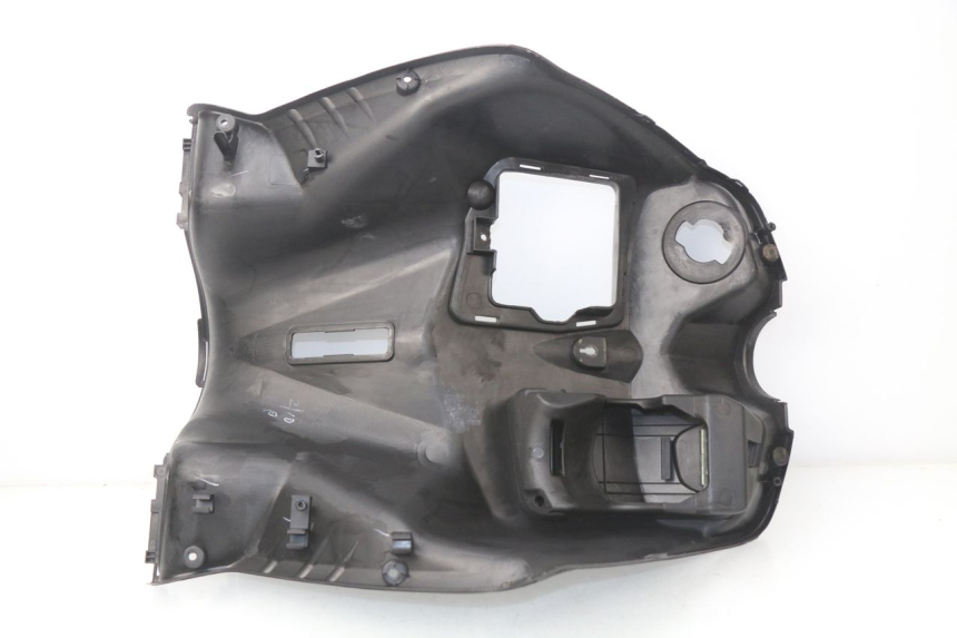photo de TABLIER INTERIEUR YAMAHA CYGNUS X 125 (2004 - 2007)