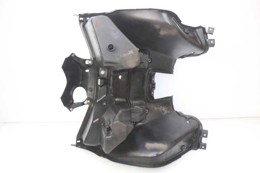 photo de TABLIER INTERIEUR YAMAHA X-MAX XMAX 125 (2010 - 2014)