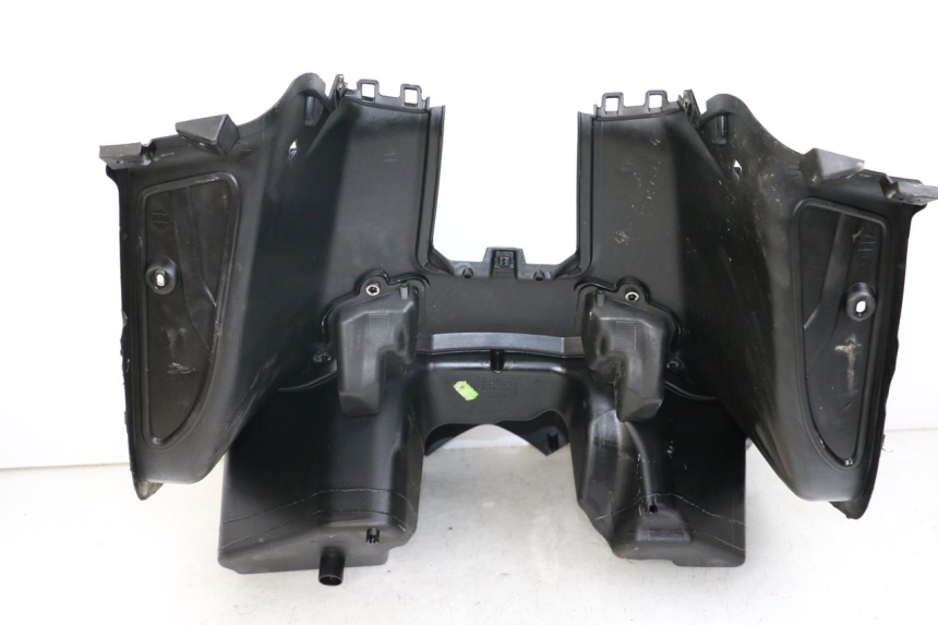 photo de TABLIER INTERIEUR YAMAHA X-MAX XMAX 125 (2010 - 2014)