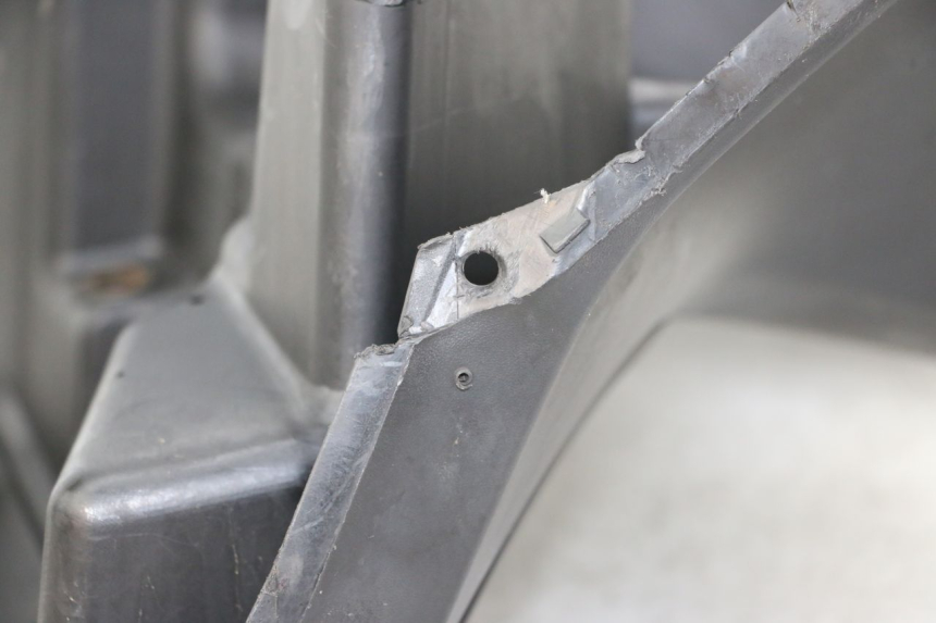 photo de TABLIER INTERIEUR YAMAHA X-MAX XMAX ABS 250 (2010 - 2014)