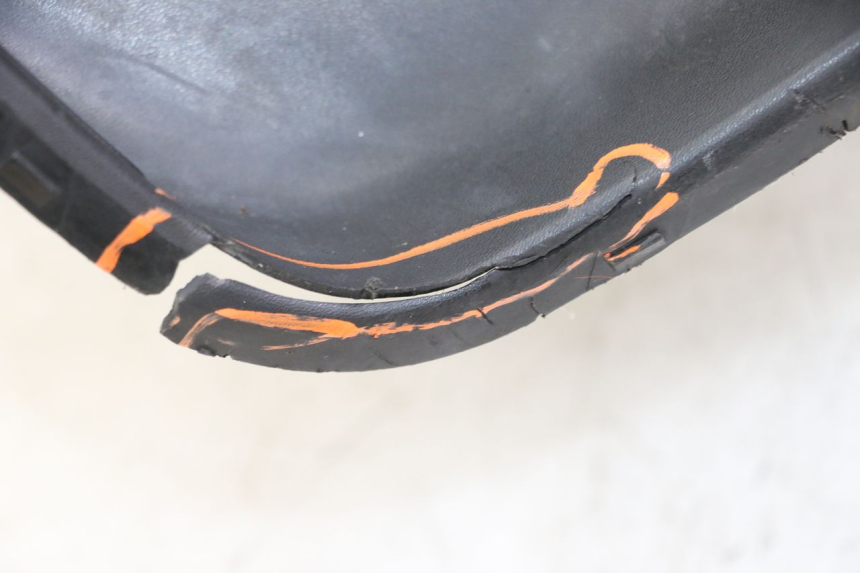 photo de TABLIER INTERIEUR YAMAHA X-MAX XMAX ABS 250 (2010 - 2014)