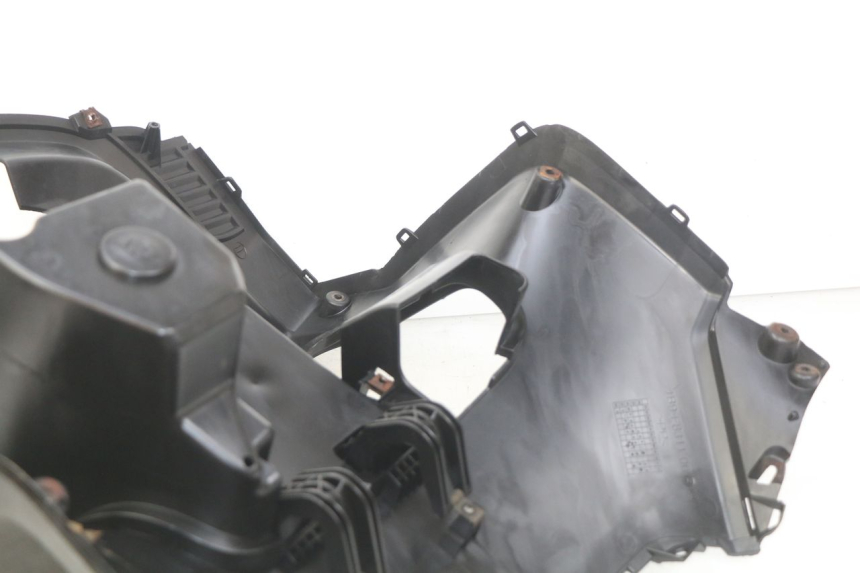 photo de TABLIER INTERIEUR YAMAHA XMAX X-MAX 125 (2006 - 2009)