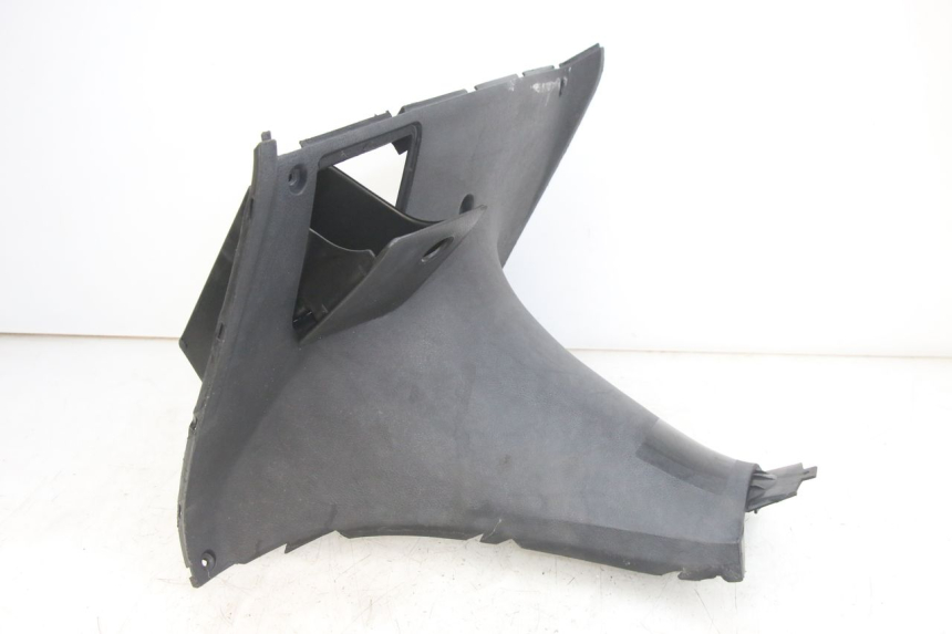 photo de TABLIER INTERIEUR YAMAHA YP MAJESTY 125 (1998 - 2001)