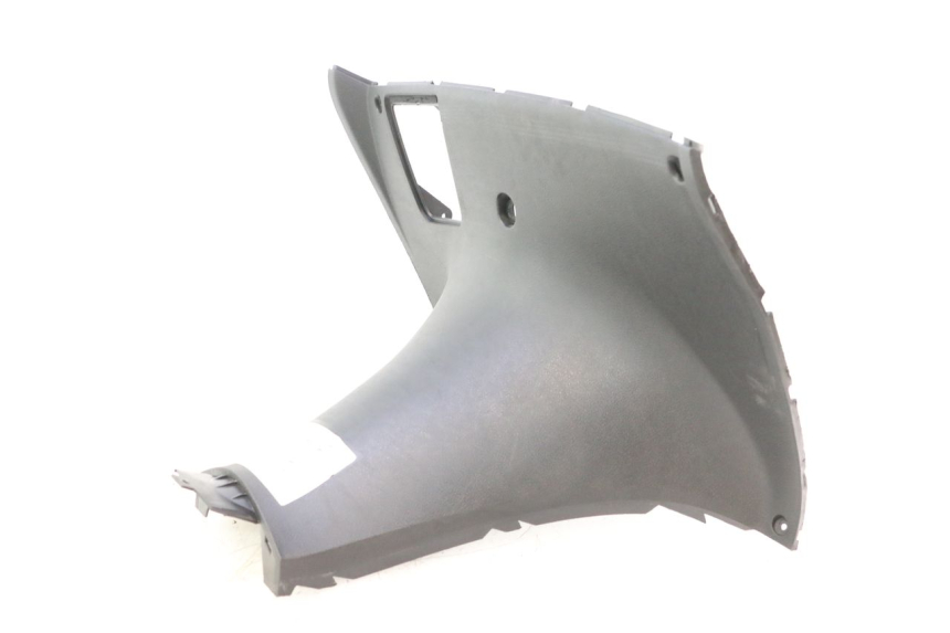 photo de TABLIER INTERIEUR YAMAHA YP MAJESTY 125 (1998 - 2001) - Zoom état d’usage