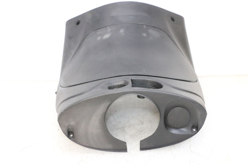 photo de TABLIER INTERIEUR PIAGGIO ZIP 2T 50 (2009 - 2019) - Vue rapprochée