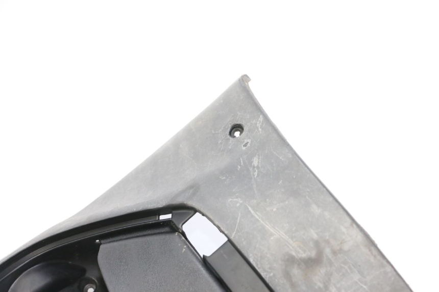 photo de TABLIER INTERIEUR PIAGGIO ZIP 4T 50 (2018 - 2020) - Photo complémentaire