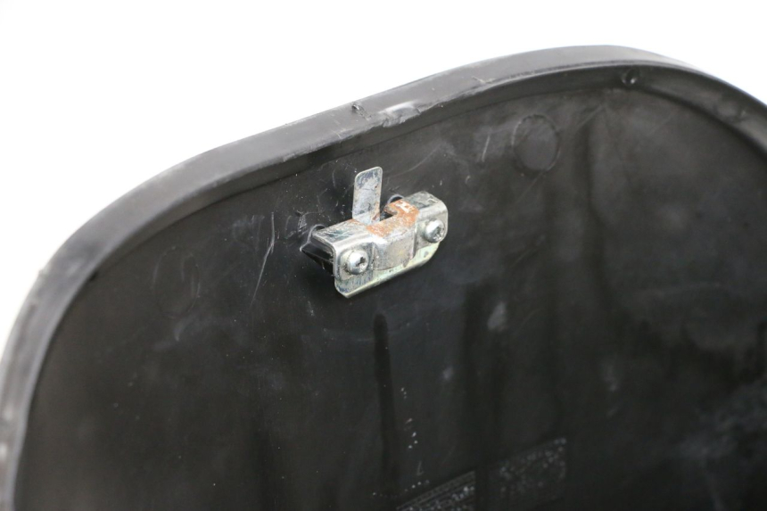 photo de TABLIER INTERIEUR PIAGGIO ZIP 4T 50 (2018 - 2020) - Zoom état d’usage