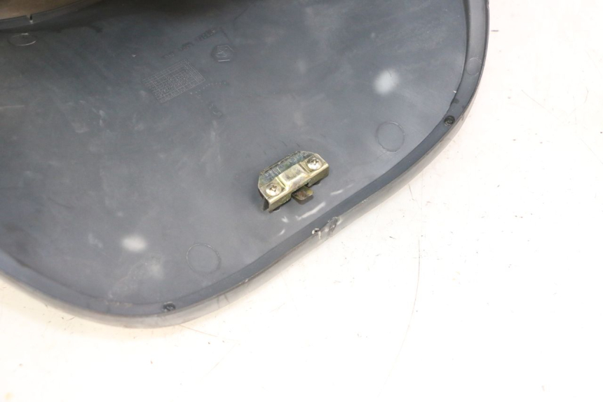 photo de TABLIER INTERIEUR PIAGGIO ZIP 4T 50 (2006 - 2017) - Zoom état d’usage