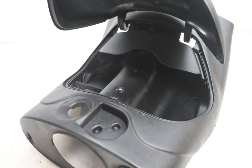 photo de TABLIER INTERIEUR PIAGGIO ZIP 4T 50 (2018 - 2020) - État de surface
