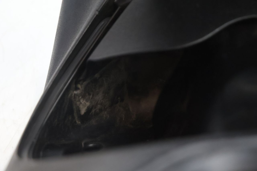 photo de TABLIER INTERIEUR PIAGGIO ZIP 4T 50 (2018 - 2020) - Marquages et références
