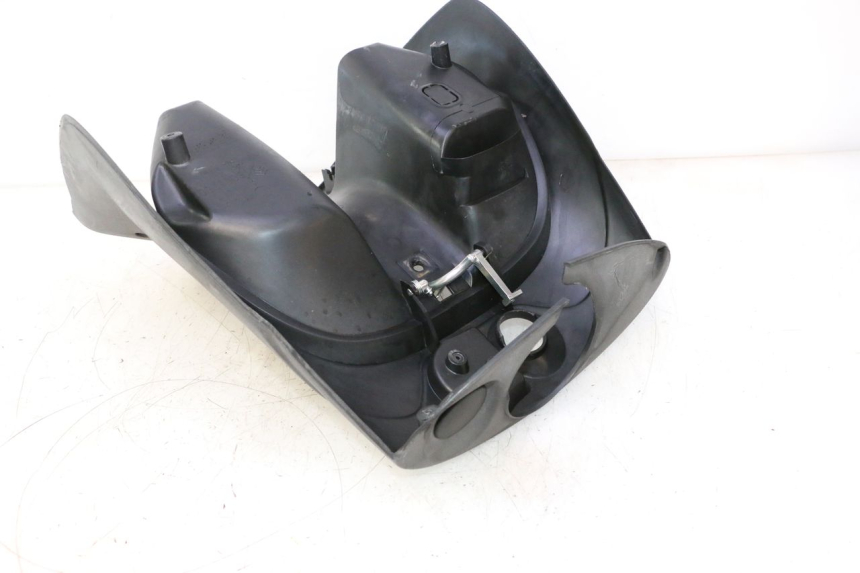photo de TABLIER INTERIEUR PIAGGIO ZIP IGET 4T 50 (2021 - 2023) - Autre angle de vue