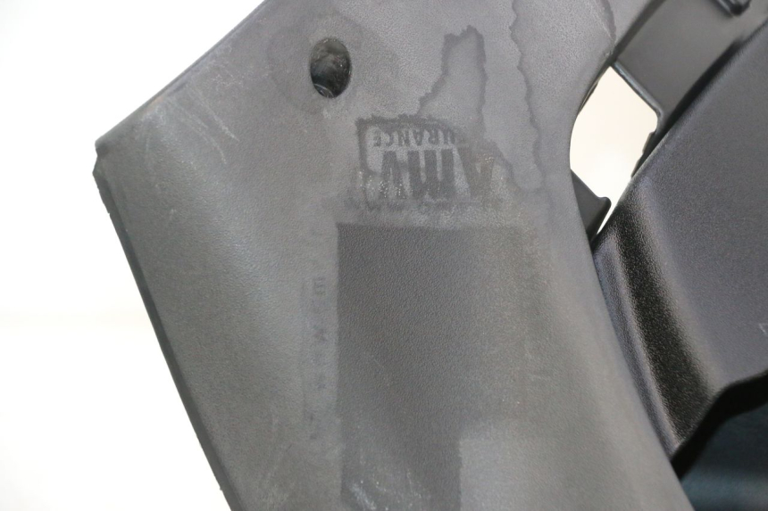 photo de TABLIER INTERIEUR PIAGGIO ZIP IGET 4T 50 (2021 - 2023) - État de surface