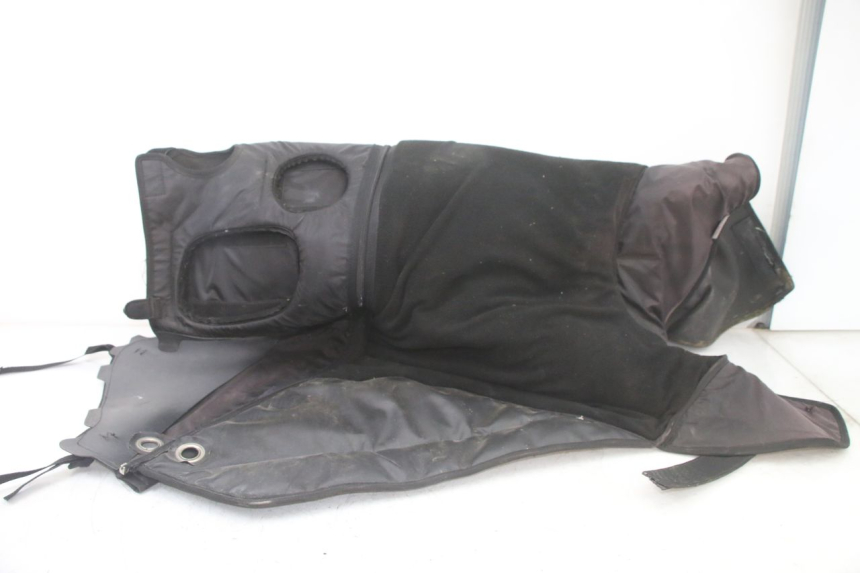 photo de TABLIER PROTECTION SUZUKI BURGMAN 125 (2018 - 2021) - Zoom composants