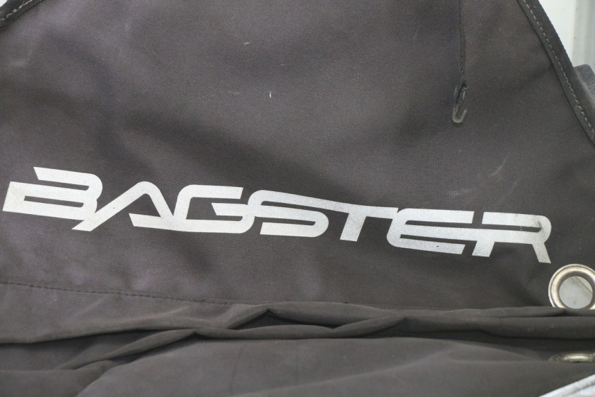 photo de TABLIER PROTECTION SUZUKI BURGMAN 125 (2018 - 2021) - Autre angle de vue