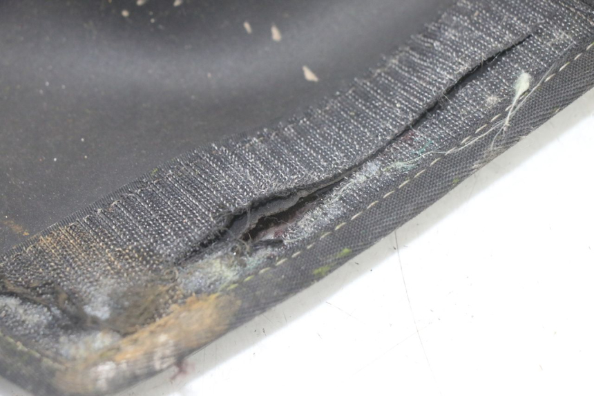 photo de TABLIER PROTECTION SUZUKI BURGMAN 125 (2018 - 2021) - Points de fixation