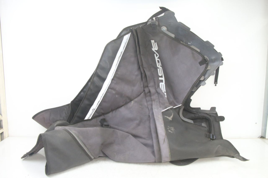 photo de TABLIER PROTECTION SUZUKI BURGMAN 125 (2018 - 2021) - Marquages et références