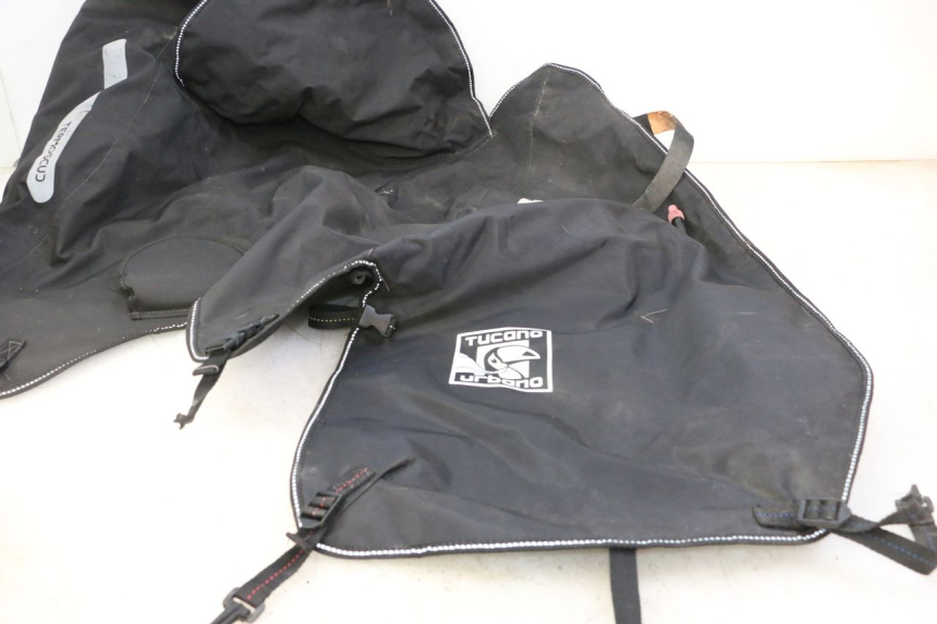 photo de TABLIER PROTECTION SUZUKI BURGMAN 125 (2007 - 2014)