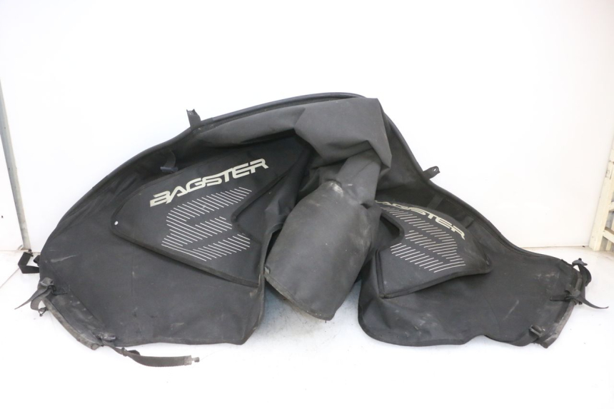 photo de TABLIER PROTECTION SUZUKI BURGMAN 650 (2013 - 2020)