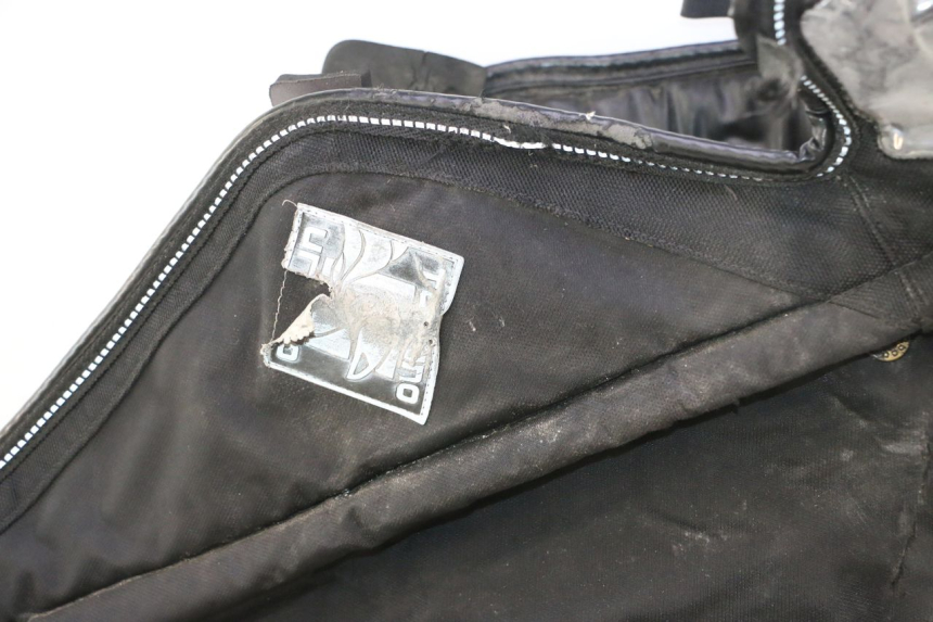 photo de TABLIER PROTECTION PIAGGIO MP3 HPE 530 (2022 - 2026) - Autre angle de vue