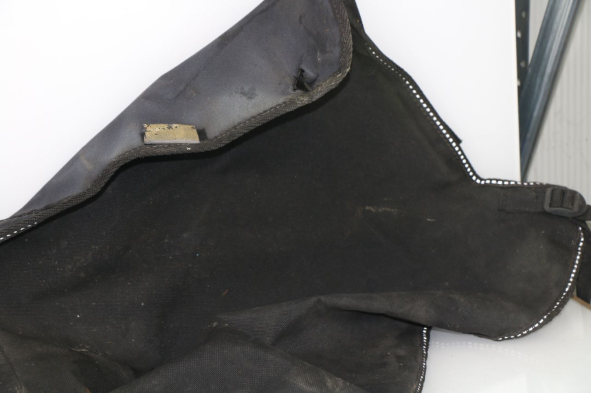 photo de TABLIER PROTECTION SYM GTS 250 (2005 - 2008)