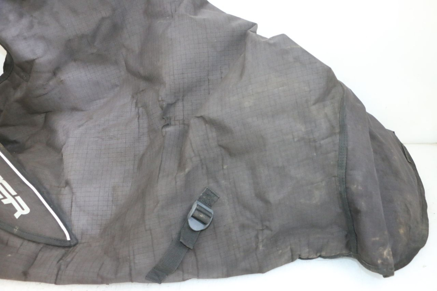 photo de TABLIER PROTECTION PIAGGIO XEVO - X EVO 125 (2007 - 2016) - Aperçu profil