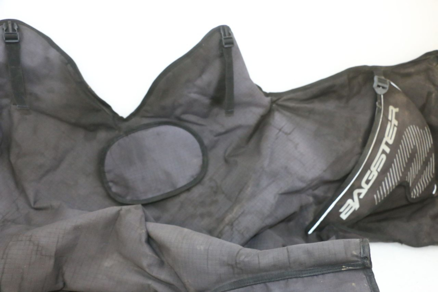 photo de TABLIER PROTECTION PIAGGIO XEVO - X EVO 125 (2007 - 2016) - Zoom état d’usage