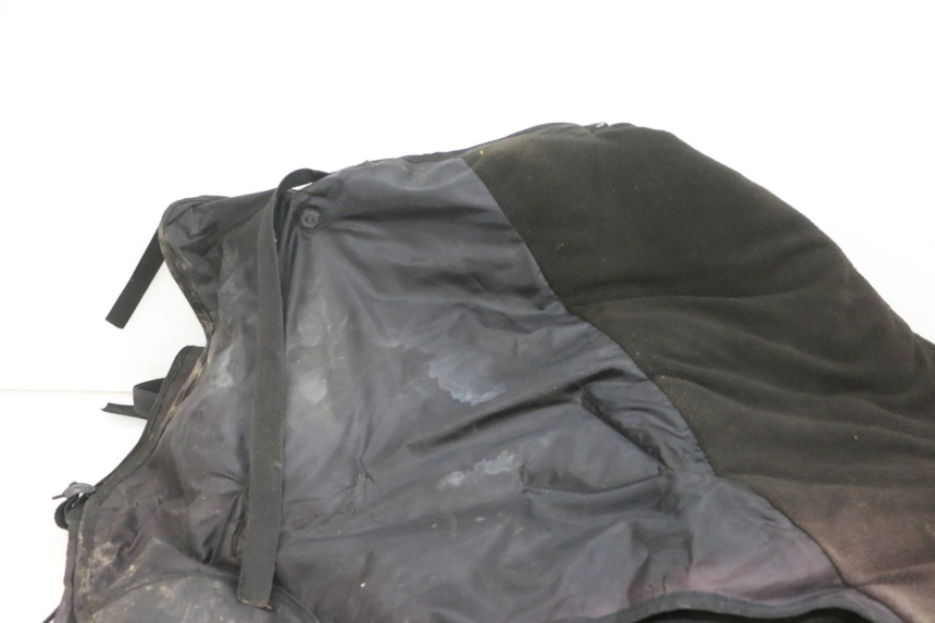 photo de TABLIER PROTECTION PIAGGIO XEVO - X EVO 125 (2007 - 2016) - Points de fixation