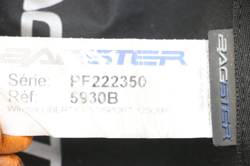 photo de TABLIER PROTECTION PIAGGIO ZIP 4T 50 (2018 - 2020) - Vue d’ensemble