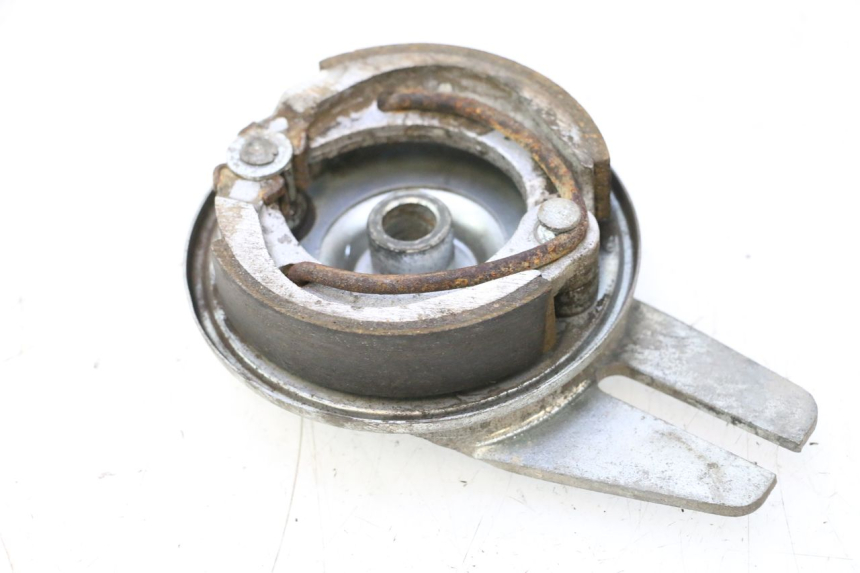 photo de TAMBOUR ARRIERE PEUGEOT 103 SPX CLIP 50 (1989 - 1992) - Gros plan technique