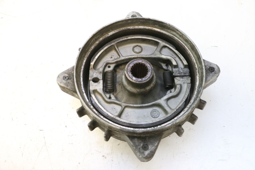 photo de TAMBOUR ARRIERE HONDA SCV LEAD 100 (2003 - 2007) - Détail de la pièce